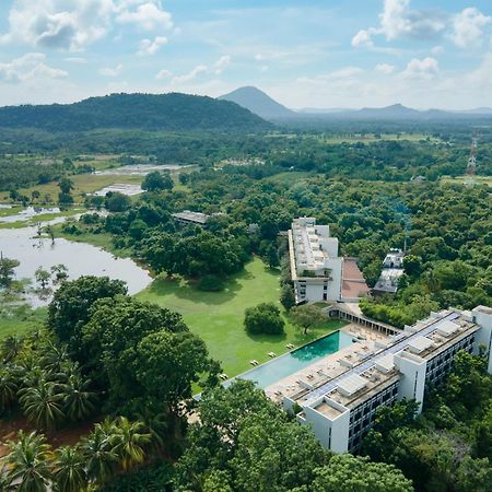 Jetwing Lake Dambulla Eksteriør billede