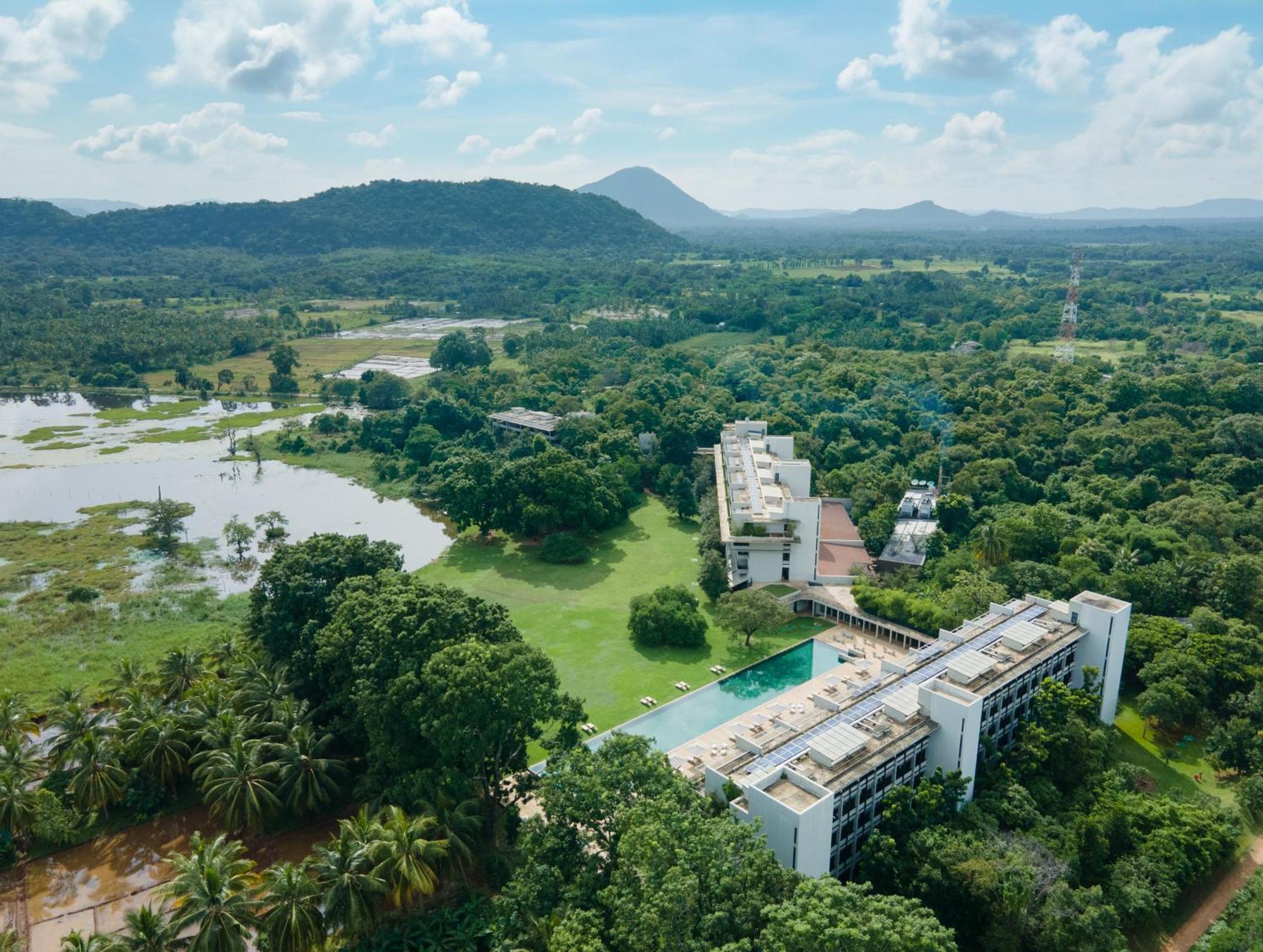 Jetwing Lake Dambulla Eksteriør billede